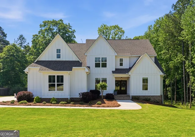 Photo 2 of Single family home for sale at 113 Kenmare Row, Tyrone, GA 30290 | MLS# 10734009 | Listing updated on 2026-09-14