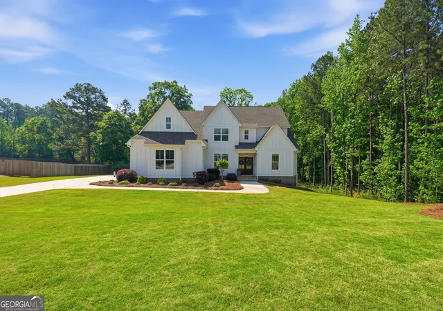 Photo 2 of Single family home for sale at 113 Kenmare Row, Tyrone, GA 30290 | MLS# 10734009 | Listing updated on 2026-09-14
