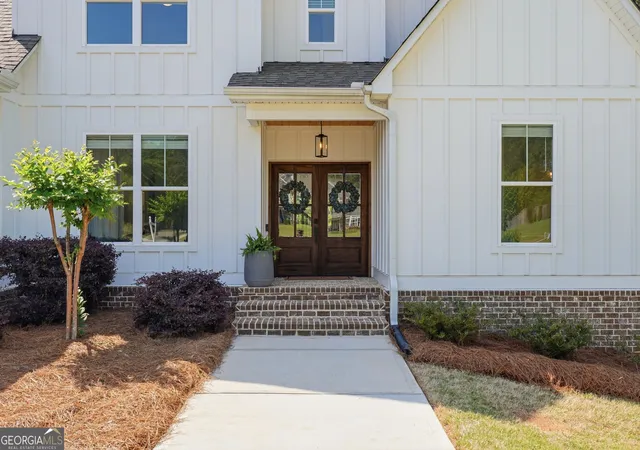Photo 3 of Single family home for sale at 113 Kenmare Row, Tyrone, GA 30290 | MLS# 10734009 | Listing updated on 2026-09-14