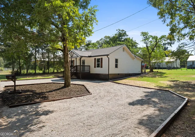 Photo 3 of Sale Pending at 92 Circle St, Forsyth, GA 31029 | MLS# 10833698 | Listing updated on 2026-09-05
