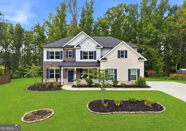 Photo 2 of Single family home for sale at 462 Sylvie Dr, Mcdonough, GA 30252 | MLS# 10835298 | Listing updated on 2026-09-19