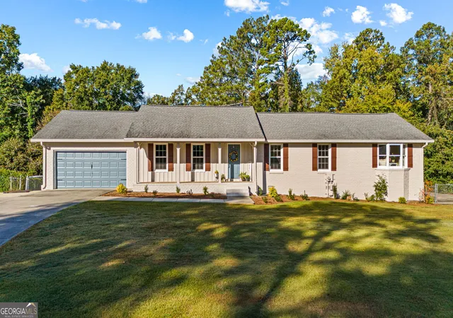 Single family home for sale at 453 Mountain View Rd SE, Rome, GA 30161 | MLS# 10878787