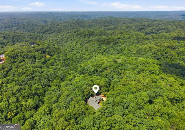 Photo 4 of Single family home for sale at 302 Bumpy Trl, Dawsonville, GA 30534 | MLS# 10816917 | Listing updated on 2026-08-19