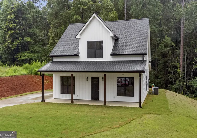 Homes for sale in Tallapoosa, GA | 128 Creek Dr, Tallapoosa, GA 30176 | MLS# 10789100