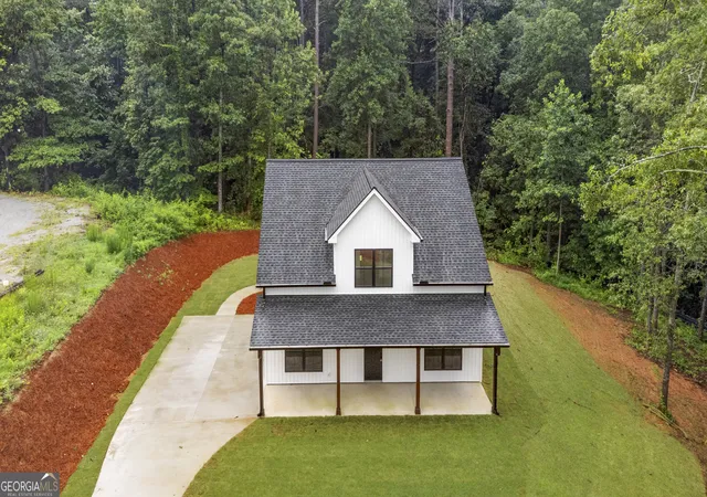 Homes for sale in Tallapoosa, GA | 128 Creek Dr, Tallapoosa, GA 30176 | MLS# 10789100