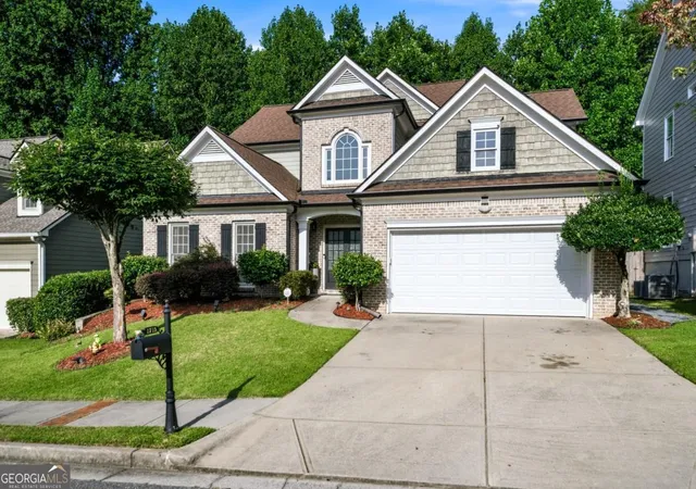 Photo 3 of Single family home for sale at 1715 Yellow Wood Dr, Marietta, GA 30066 | MLS# 10825825 | Listing updated on 2026-08-28