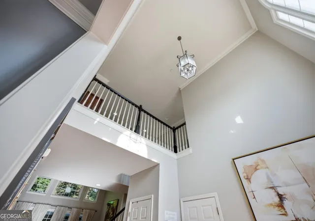 Photo 4 of Single family home for sale at 1715 Yellow Wood Dr, Marietta, GA 30066 | MLS# 10825825 | Listing updated on 2026-10-09