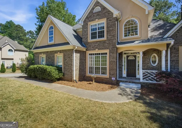 2nd image of 212 Brookstone Dr, Mcdonough, GA 30252 | MLS# 10738926