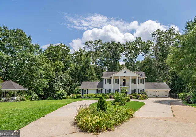 Photo 2 of Single family home for sale at 2811 Ike Stone Rd, Monroe, GA 30656 | MLS# 10816148 | Listing updated on 2026-08-19