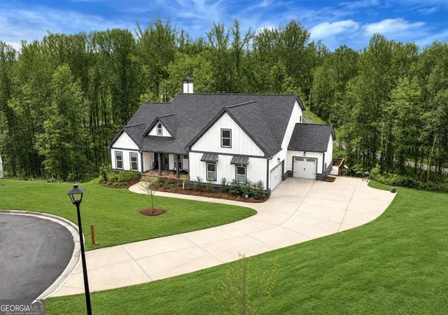 2nd image of 6140 Crescent Moon Rdg, Cumming, GA 30041 | MLS# 10799277