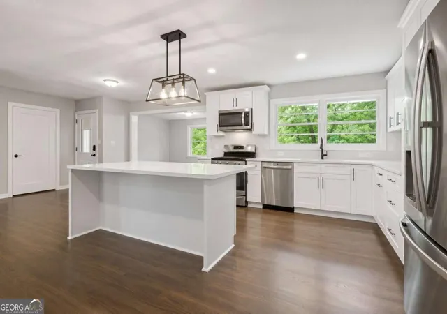 Photo 3 of Single family home for sale at 1507 Lively Ridge Rd Ne, Atlanta, GA 30329 | MLS# 10805664 | Listing updated on 2026-09-05