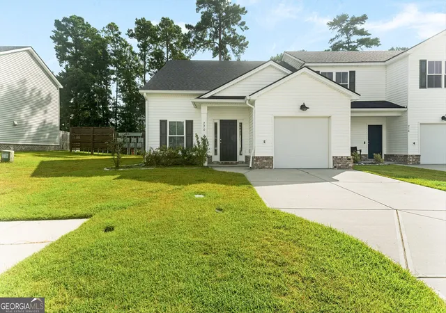 Photo 2 of Townhouse for sale at 220 Haisley Run, Guyton, GA 31312 | MLS# 10823851 | Listing updated on 2026-09-05