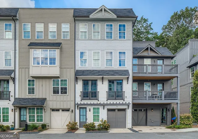 Townhouse for sale at 14 Becker Pl NW, Atlanta, GA 30307 | MLS# 10795229