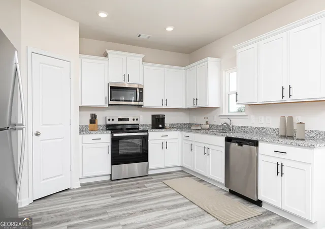 3rd image of 73 Bluegill Dr, Jefferson, GA 30549 | MLS# 10804193