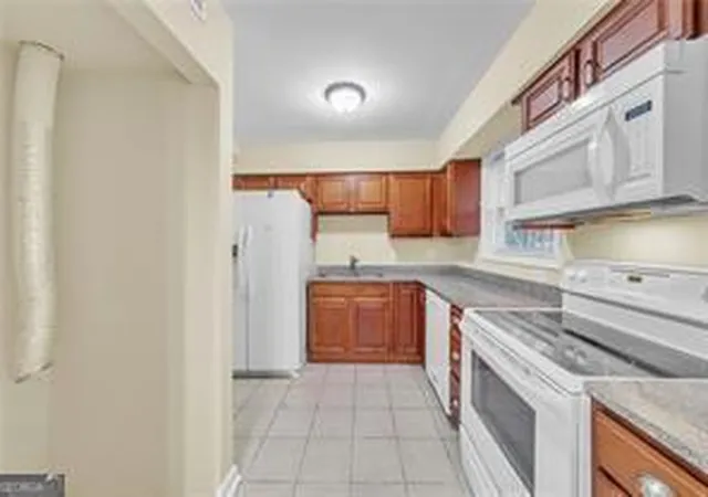 2nd image of 3275 Abbeywood Dr, Decatur, GA 30034 | MLS# 10804950