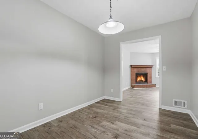 Listing Photo 5 - Condo for sale in building located at 5342 Ridgemere Ct, Stone Mountain, GA 30083
