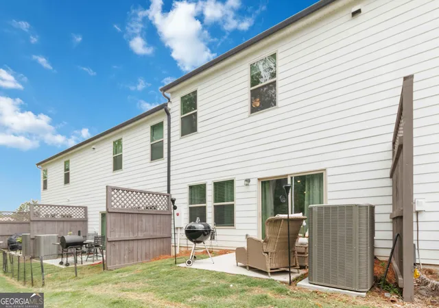 26th image of 5321 Glade Park Dr, Lilburn, GA 30047 | MLS# 10763572