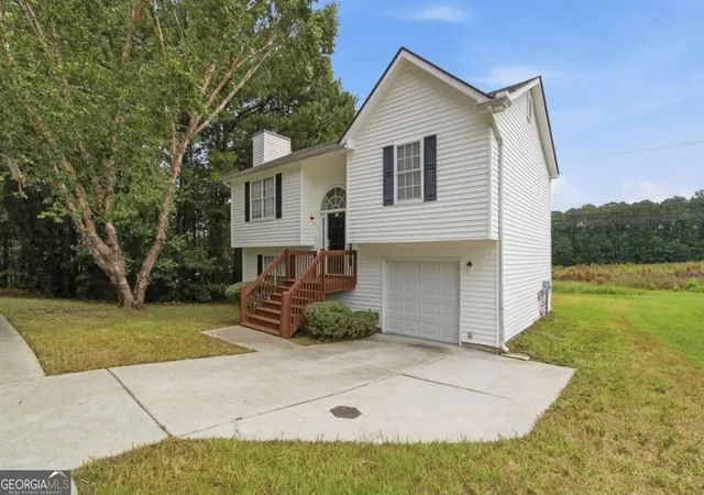 Photo 2 of Single family home for sale at 445 Buffington Dr, Union City, GA 30291 | MLS# 10834600 | Listing updated on 2026-09-14