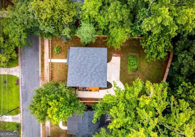 Photo 33 of Sale Pending at 1996 Phillips Dr Se, Atlanta, GA 30315 | MLS# 10806491 | Listing updated on 2026-09-02