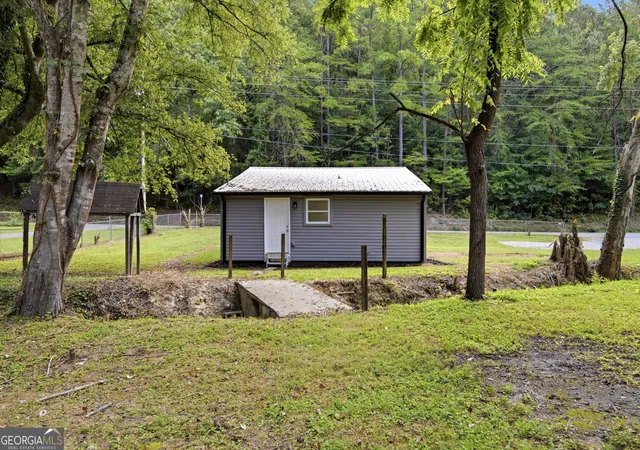 Photo 2 of Sale Pending at 928 Childress Hollow Rd, Chickamauga, GA 30707 | MLS# 10835054 | Listing updated on 2026-09-18