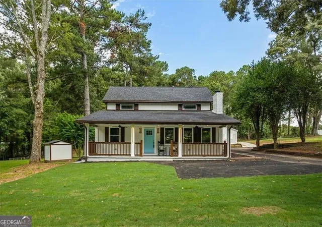 1st image of 724 Cowan Rd Se, Conyers, GA 30094 | MLS# 10813791