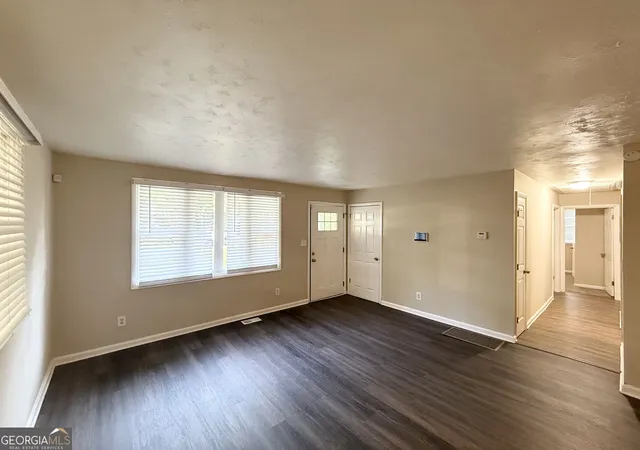 Photo 3 of Single family home for sale at 423 Belgarde Pl SE, Atlanta, GA 30354 | MLS# 10830253 | Listing updated on 2026-10-06