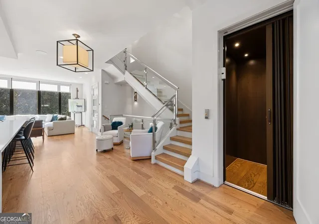 4th image of 912 Lenox Blvd Ne, Atlanta, GA 30324 | MLS# 10815448
