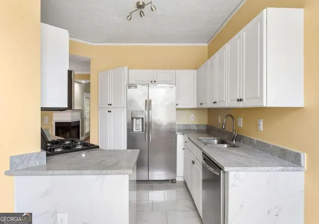 Photo 3 of Townhouse for sale at 476 Fraser St Se, Atlanta, GA 30312 | MLS# 10832689 | Listing updated on 2026-09-08