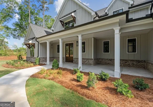 3rd image of 135 Martin Cemetery Rd, Carrollton, GA 30117 | MLS# 10819493