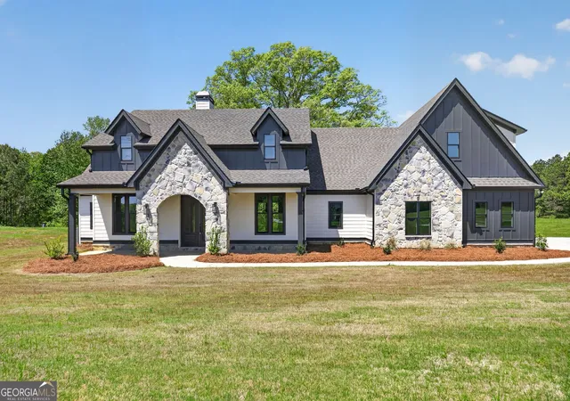 Homes for sale in Buchanan, GA | 728 Lake Circle Rd, Buchanan, GA 30113 | MLS# 10725991