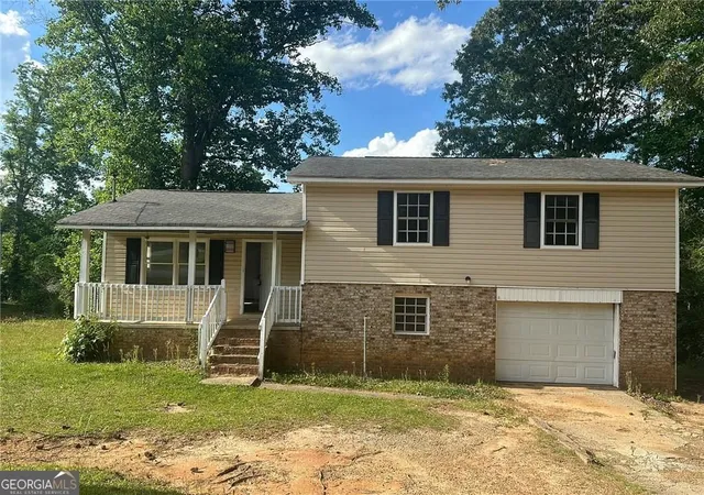 Photo 1 of Single family home for sale at 130 Knob Dr, Carrollton, GA 30116 | MLS# 10774281 | Listing updated on 2026-09-13