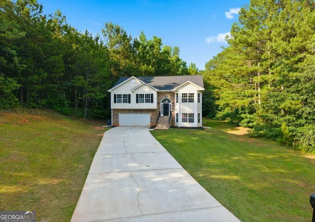 Photo 3 of Single family home for sale at 210 Coldwater Dr, Covington, GA 30016 | MLS# 10825334 | Listing updated on 2026-10-10