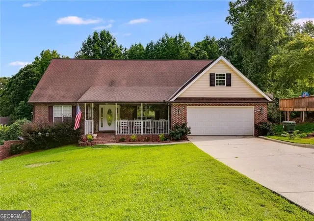 Photo 3 of Single family home for sale at 144 Bobs Dr, Mableton, GA 30126 | MLS# 10694417 | Listing updated on 2026-09-12