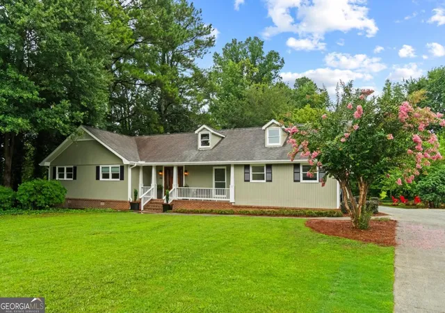 Photo 1 of Single family home for sale at 657 Cole Dr Sw, Lilburn, GA 30047 | MLS# 10812920 | Listing updated on 2026-09-21