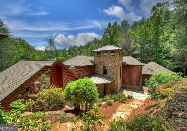 Photo 3 of Mansion for sale at 192 Delphi Hills Ln, Mccaysville, GA 30555 | MLS# 10786041 | Listing updated on 2026-08-28