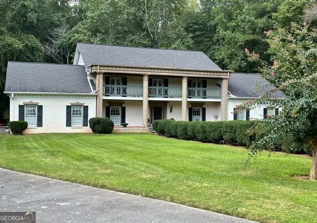 Photo 2 of Sale Pending at 5523 Bahia Mar Cir, Stone Mountain, GA 30087 | MLS# 10682997 | Listing updated on 2026-05-01