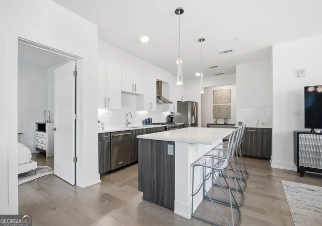 Photo 4 of Condo for sale at 775 Juniper St Ne #207, Atlanta, GA 30308 | MLS# 10774157 | Listing updated on 2026-10-01