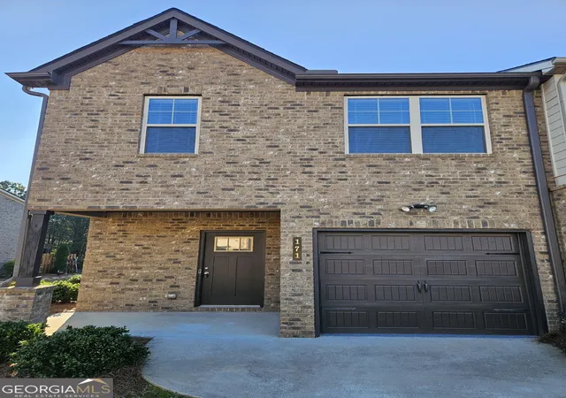 Photo 2 of Sale Pending at 171 White Mountain Pass, Mcdonough, GA 30252 | MLS# 10656608 | Listing updated on 2026-01-23