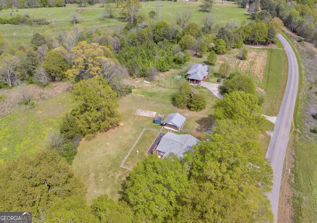 Homes for sale in Martin, GA | 450 N Clarks Creek Rd, Martin, GA 30557 | MLS# 10723777