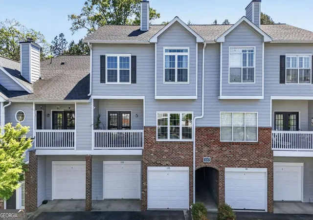 1st image of 105 Vinings Forest Cir Se, Smyrna, GA 30080 | MLS# 10734263