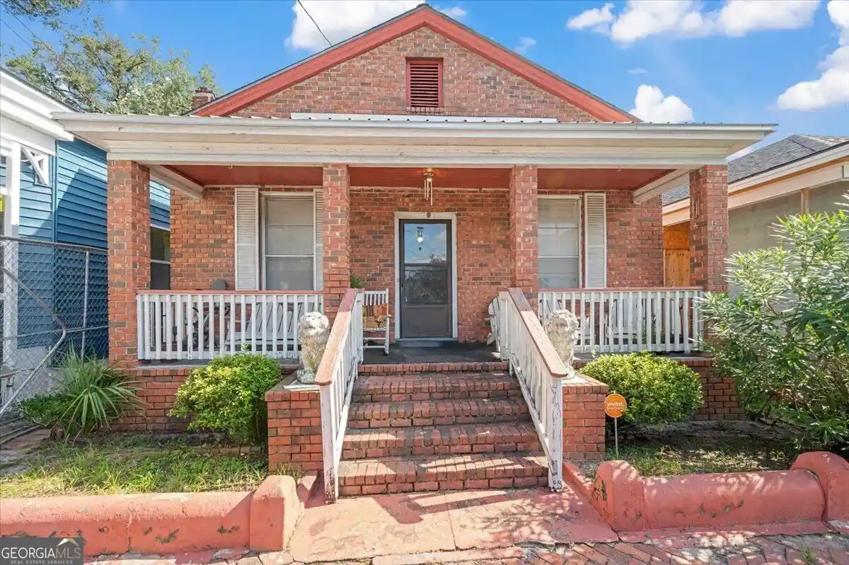 Photo 1 of Single family home for sale at 420 W 42nd Street, Savannah, GA 31401 | MLS# 10866525 | Listing updated on 2026-10-17