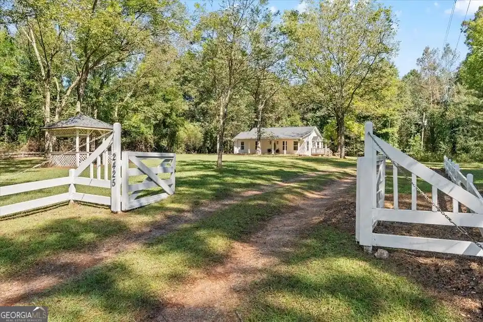 Photo 1 of Sale Pending at 2425 Georgia 100, Waco, GA 30182 | MLS# 10870053 | Listing updated on 2026-10-19