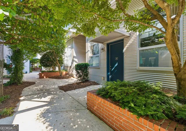 Homes for sale in Atlanta, GA | 400 Vlg Pkwy Ne, Atlanta, GA 30306