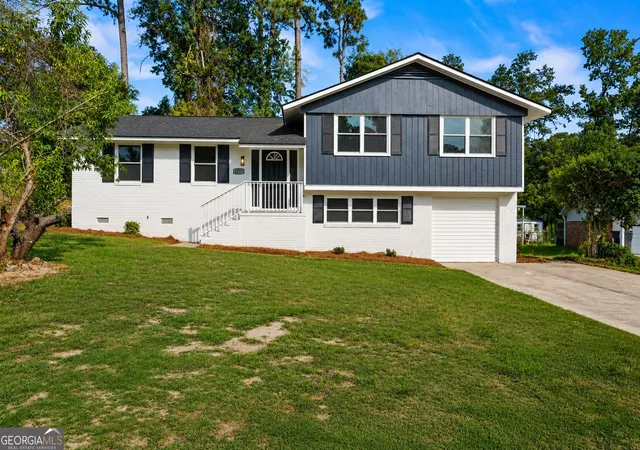 Photo 1 of Single family home for sale at 3527 Mount Vernon Dr, Augusta, GA 30906 | MLS# 10824481 | Listing updated on 2026-08-24