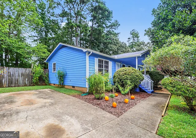 Photo 2 of Single family home for sale at 107 Pine Haven Dr, Carrollton, GA 30116 | MLS# 10835780 | Listing updated on 2026-09-12