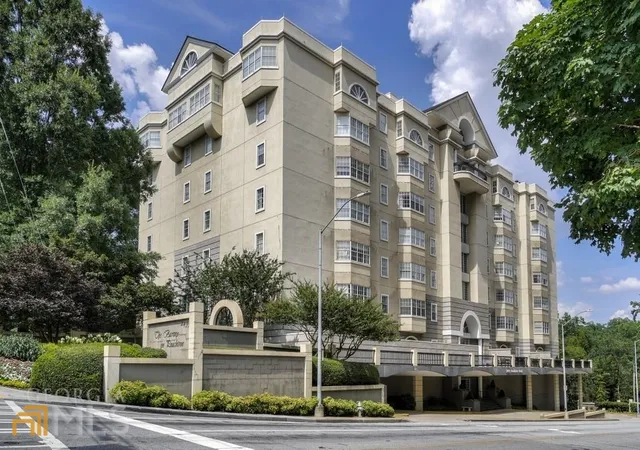 Condominium at 2499 Peachtree Rd Ne #207, Atlanta, GA 30305 | MLS# 10092032 |  | Sold on 2022-10-31