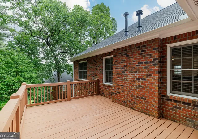 Photo 3 of Single family home for sale at 825 Saint Ives Ln, Athens, GA 30606 | MLS# 10792038 | Listing updated on 2026-07-10