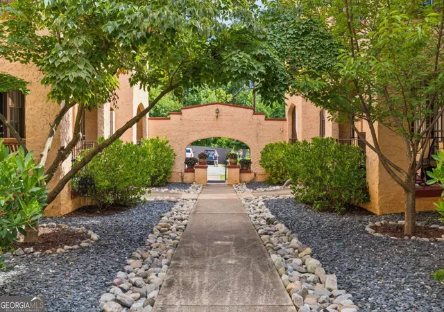 2nd image of 297 Atlanta Ave Se #7, Atlanta, GA 30315 | MLS# 10793748