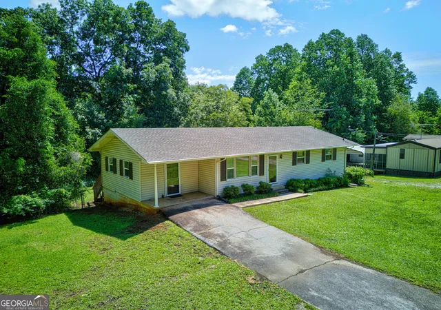 Photo 1 of Single family home for sale at 451 Defoor Rd, Toccoa, GA 30577 | MLS# 10794474 | Listing updated on 2026-08-09