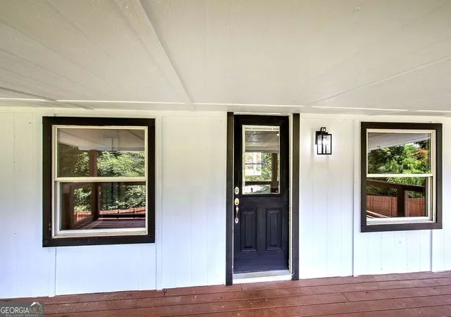 Photo 3 of Sale Pending at 168 Oak Hollow Rd Se, Cartersville, GA 30121 | MLS# 10797962 | Listing updated on 2026-09-07